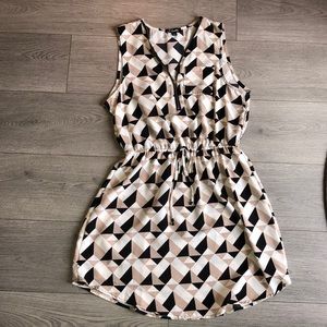 Geometrical Pattern Short Dress